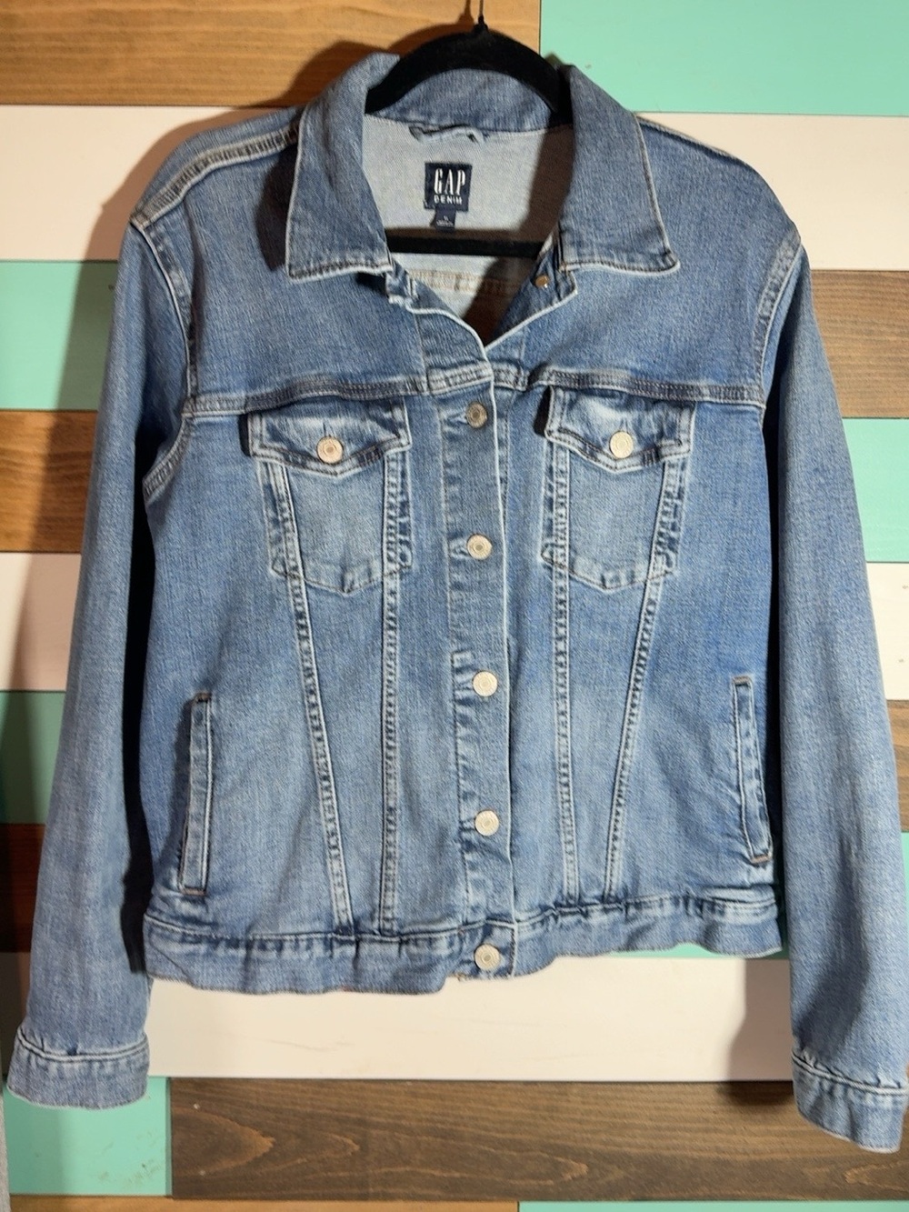Gap Denim Women’s XL Classic Trucker Jacket Medium Wash Stretch Jean Coat